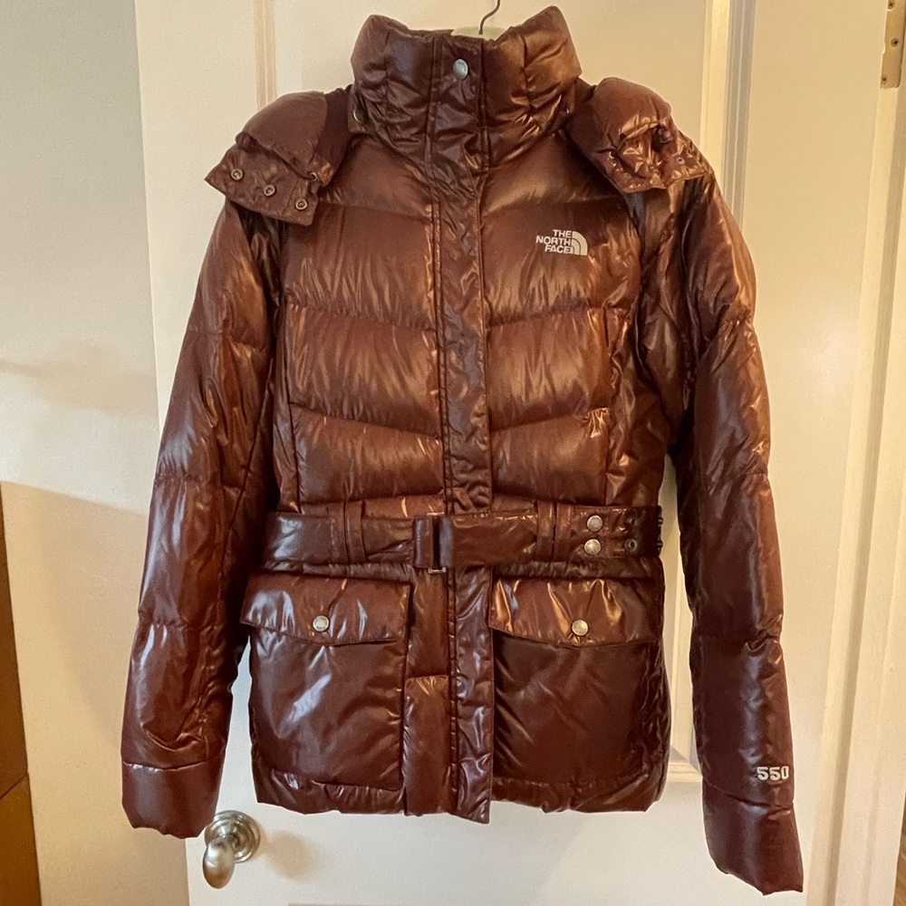 Women’s The North Face, shiny brown, medium 550 puffer parka